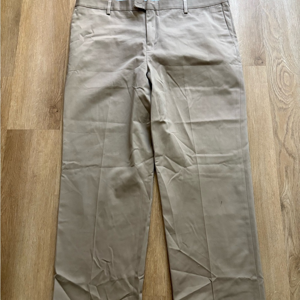 Kirkland Signature Men's Chino Pants in Khaki